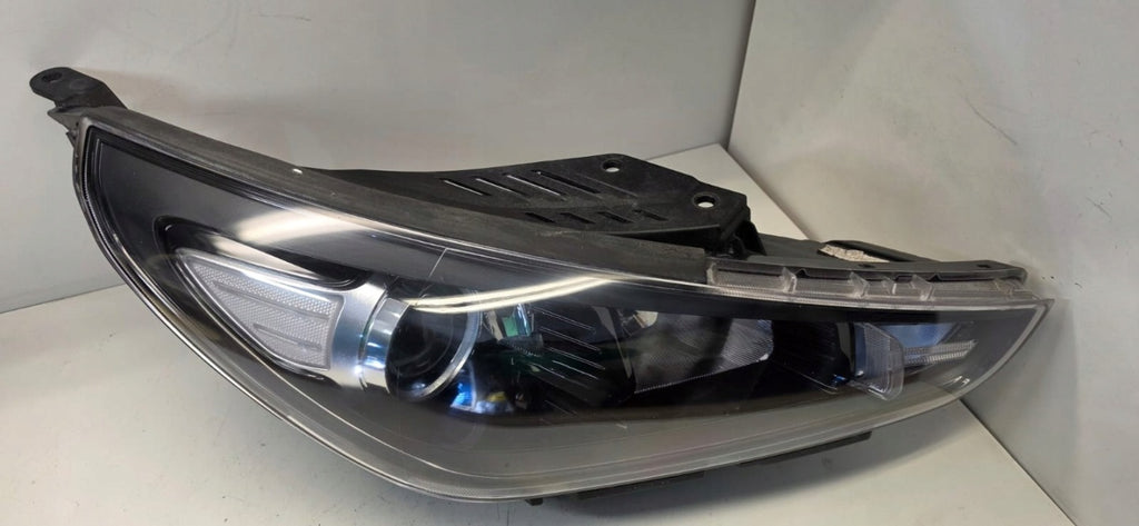 Frontscheinwerfer Hyundai I30 Rechts Scheinwerfer Headlight SCH2874369392tn
