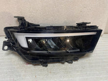 Laden Sie das Bild in den Galerie-Viewer, Frontscheinwerfer Opel Astra L 9851881180 662588537 Full LED FALSE Headlight SCH2767503647bi