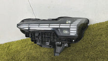 Laden Sie das Bild in den Galerie-Viewer, Frontscheinwerfer Volvo 80000401 LED Links Scheinwerfer Headlight SCH5875599921xb