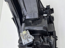 Laden Sie das Bild in den Galerie-Viewer, Frontscheinwerfer Toyota Hilux VIII RCD25398 FALSE Scheinwerfer Headlight SCH5851306413du