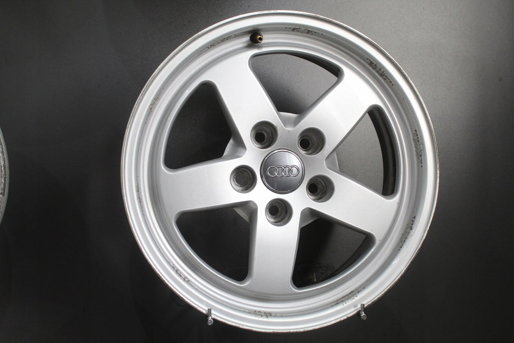 4x Alufelge 16 Zoll 7.0" 5x112 35ET Glanz Silber 8W0601025 Audi A4 B8 Rim Wheel