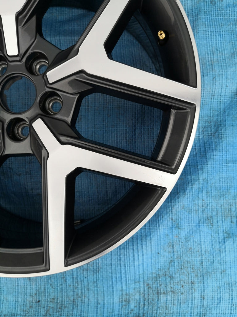 1x Alufelge 18 Zoll 7.0" 5x100 47ET Glanz Graphit 6F9601025B Seat Ibiza I V FEL4031790605on