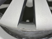 Laden Sie das Bild in den Galerie-Viewer, 1x Alufelge 17 Zoll 7.5&quot; 5x112 47ET 3C0601025G VW Passat Rim Wheel