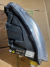 Laden Sie das Bild in den Galerie-Viewer, Frontscheinwerfer Audi A6 C6 Xenon Links Scheinwerfer Headlight