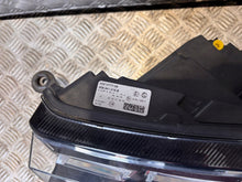 Load image into Gallery viewer, Frontscheinwerfer Skoda Kamiq 658941015 Links Scheinwerfer Headlight SCH3655299428bw