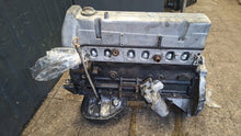 Laden Sie das Bild in den Galerie-Viewer, Motor Mercedes-Benz W123 1230110101 2.5 200TKm Benzin Engine Unkomplett MOT2963239039tm
