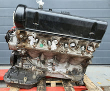 Load image into Gallery viewer, Motor Mercedes-Benz W126 117965 5.0 180TKm Benzin Engine Unkomplett