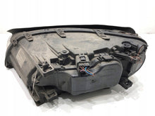 Laden Sie das Bild in den Galerie-Viewer, Frontscheinwerfer Volvo V70 III 729-23150 31214352 Ein Stück (Rechts oder Links) SCH5424168851pt