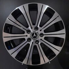 Laden Sie das Bild in den Galerie-Viewer, 4x Alufelge 18 Zoll 6.5&quot; 5x112 44 5ET A2434010000 Mercedes-Benz Eqa H243