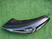 Laden Sie das Bild in den Galerie-Viewer, Frontscheinwerfer Hyundai Tucson 92101D7600 Links Scheinwerfer Headlight SCH9385125171nj