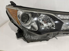 Load image into Gallery viewer, Frontscheinwerfer Toyota W0836 Rechts Scheinwerfer Headlight SCH4470133955im