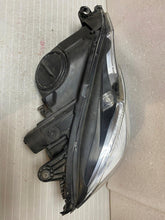 Laden Sie das Bild in den Galerie-Viewer, Frontscheinwerfer Mercedes-Benz W212 A2128202059 Xenon Rechts Headlight SCH7920872546em