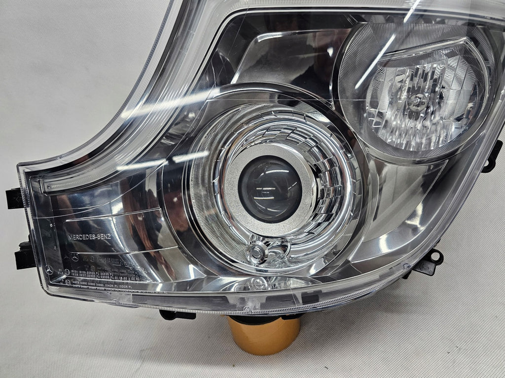 Frontscheinwerfer Mercedes-Benz A9618206639 LED Ein Stück (Rechts oder Links)