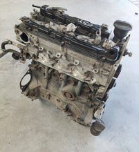 Laden Sie das Bild in den Galerie-Viewer, Motor Mitsubishi Pajero I Carisma 4G93 1.8 GDI 65TKm 1991 Benzin Unkomplett MOT9373173722ln