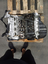 Laden Sie das Bild in den Galerie-Viewer, Motor Audi A5 A4 CJEE CJED CJEB 1.8 TFSI 67TKm 2015 Benzin Engine Unkomplett