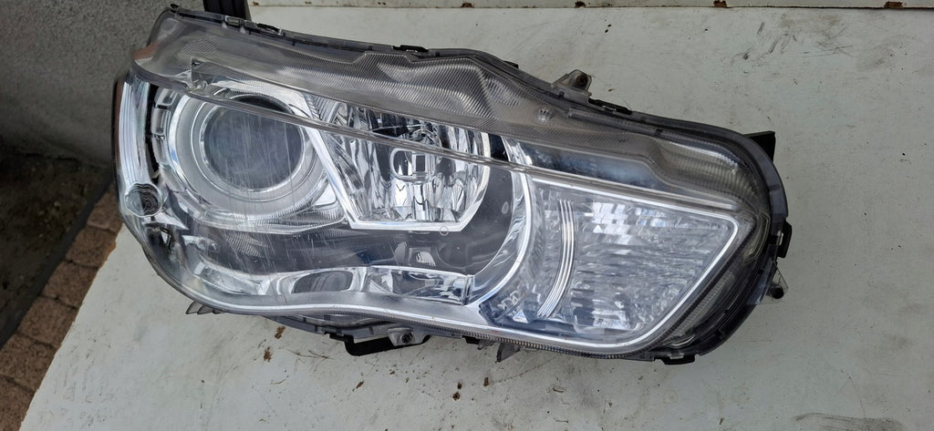 Frontscheinwerfer Mitsubishi Outlander II 8301C4-12 Xenon Rechts Headlight