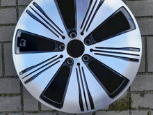 Laden Sie das Bild in den Galerie-Viewer, 1x Alufelge 18 Zoll 7.5" 5x112 53 5ET A2434010100 Mercedes-Benz Eqa Rim Wheel FEL7640565383qa