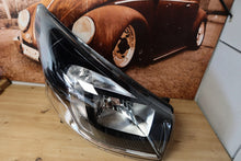 Laden Sie das Bild in den Galerie-Viewer, Frontscheinwerfer Opel Vivaro Trafic III 260104107 Xenon Rechts Headlight