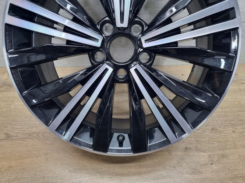 1x Alufelge 18 Zoll 7.0" 5x112 43ET Glanz Schwarz 5NA601025 VW Tiguan Rim Wheel FEL7301338280tu