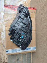 Laden Sie das Bild in den Galerie-Viewer, Frontscheinwerfer Mercedes-Benz W177 Full LED Links Scheinwerfer Headlight SCH8988134660dx