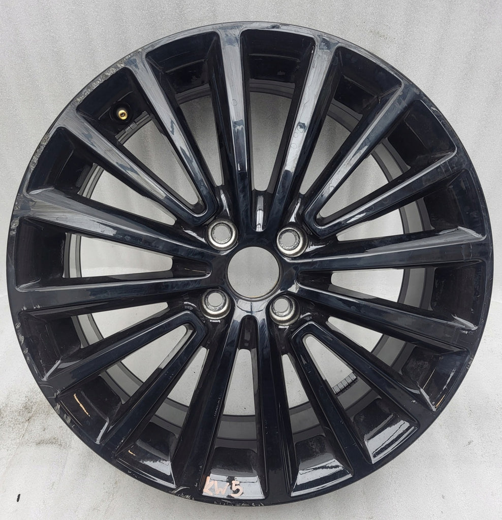 1x Alufelge 17 Zoll 6.5" 4x100 43ET Glanz Schwarz 1S0601025BT VW Rim Wheel FEL7500675466tt
