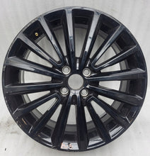 Load image into Gallery viewer, 1x Alufelge 17 Zoll 6.5" 4x100 43ET Glanz Schwarz 1S0601025BT VW Rim Wheel FEL7500675466tt