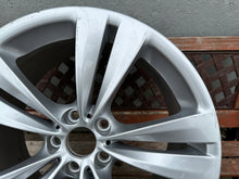 Load image into Gallery viewer, 1x Alufelge 20 Zoll 10.0" 5x120 41ET Glanz Silber 6788706 BMW 7 F01 F02 F03 F07 FEL3495092652pt