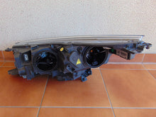 Laden Sie das Bild in den Galerie-Viewer, Frontscheinwerfer Ford Kuga GV41-13D154-EH 90156445 Rechts Headlight