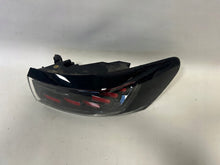 Laden Sie das Bild in den Galerie-Viewer, Rückleuchte VW Id.4 Ein Stück (Rechts oder Links) Rearlight