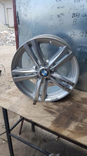 Laden Sie das Bild in den Galerie-Viewer, 1x Alufelge 18 Zoll 7.5" 5x120 45ET Glanz Silber 7845852 BMW 1 F20 Rim Wheel FEL9562190623ov