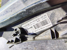 Laden Sie das Bild in den Galerie-Viewer, Frontscheinwerfer Peugeot 2008 I 90167010 9825313980 Links Headlight SCH8968893651he
