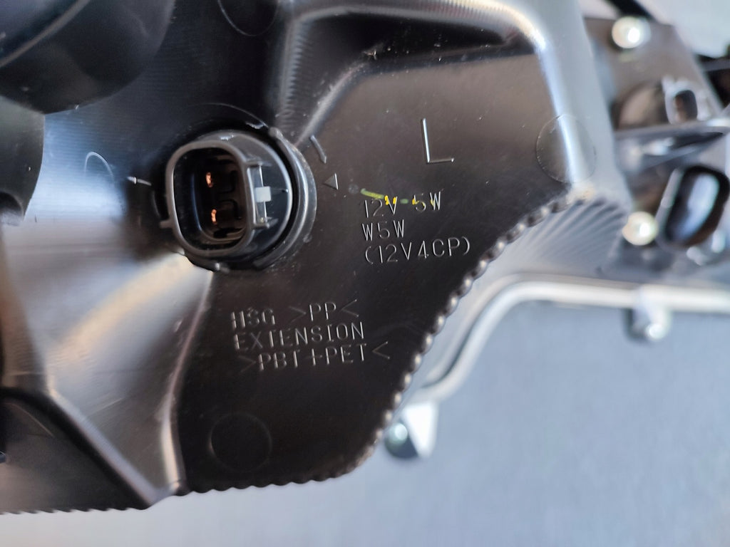 Frontscheinwerfer Mitsubishi Space Star Links Scheinwerfer Headlight