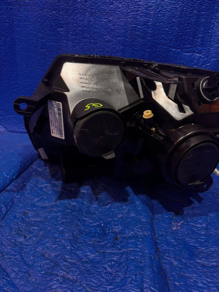 Frontscheinwerfer Dacia Duster 260100156R Rechts Scheinwerfer Headlight SCH3117184202dn