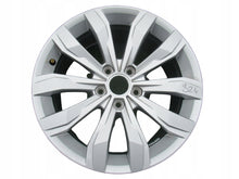 Load image into Gallery viewer, 1x Alufelge 17 Zoll 7.0&quot; 5x112 45ET Glanz Silber 2GA601025 VW T-Roc Rim Wheel