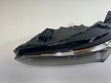 Laden Sie das Bild in den Galerie-Viewer, Frontscheinwerfer Honda Civic I 100-8F051 LED Links Scheinwerfer Headlight SCH3681758034fb