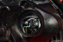 Laden Sie das Bild in den Galerie-Viewer, Frontscheinwerfer Kia Carens III 92101-1D0 Links Scheinwerfer Headlight