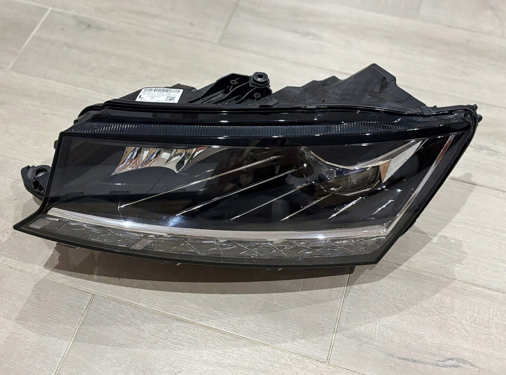 Frontscheinwerfer Skoda Fabia III 6V1941015F LED Links Scheinwerfer Headlight