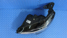 Laden Sie das Bild in den Galerie-Viewer, Frontscheinwerfer Opel Corsa F 39162648 Halogen Links Scheinwerfer Headlight