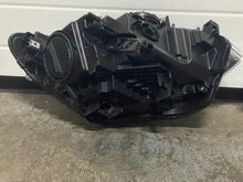 Laden Sie das Bild in den Galerie-Viewer, Frontscheinwerfer BMW 1 F21 F20 7296913 7296914 Xenon Rechts oder Links SCH5434568446id