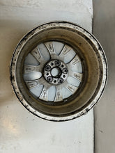 Laden Sie das Bild in den Galerie-Viewer, 1x Alufelge 17 Zoll 7.5" 6855088 Bmw Rim Wheel FEL4385172344om