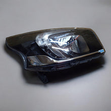 Load image into Gallery viewer, Frontscheinwerfer Opel Vivaro B 260104643R Rechts Scheinwerfer Headlight