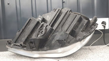 Laden Sie das Bild in den Galerie-Viewer, Frontscheinwerfer Mercedes-Benz W251 A2518203661 Rechts Scheinwerfer Headlight SCH9861038926xn