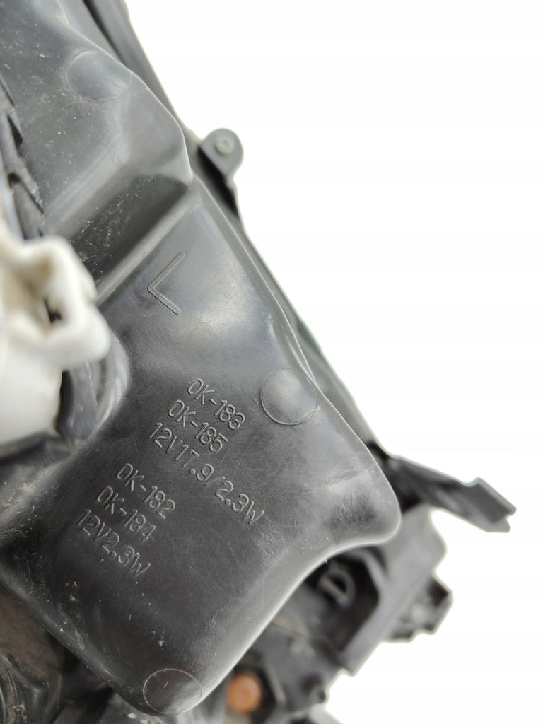 Frontscheinwerfer Toyota Hilux VIII Links Scheinwerfer Headlight SCH2048015696ar