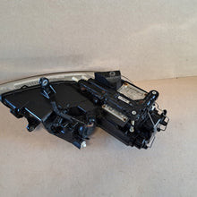 Load image into Gallery viewer, Frontscheinwerfer VW Phaeton 89007344 Xenon Links Scheinwerfer Headlight SCH4974738328ni