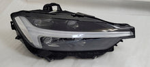 Laden Sie das Bild in den Galerie-Viewer, Frontscheinwerfer Volvo Xc60 II Full LED Rechts Scheinwerfer Headlight