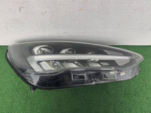 Laden Sie das Bild in den Galerie-Viewer, Frontscheinwerfer Ford Focus JX7B-13E014-CE JX7B-13E014CEJX7B13E014 LED Rechts SCH9254794873nr