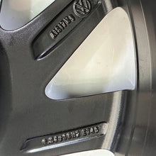 Laden Sie das Bild in den Galerie-Viewer, 1x Alufelge 16 Zoll 6.5" 5x112 46ET 5G0601025 Mg Golf Vii Rim Wheel FEL2555274670fp