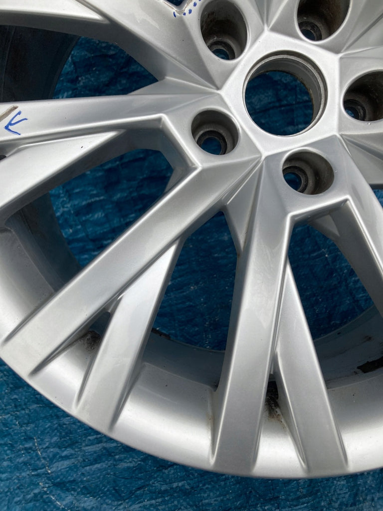 1x Alufelge 18 Zoll 8.0" 5x112 44ET Glanz Silber 3V0601025AN Skoda Superb Iii FEL9003950764ft