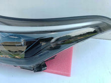 Laden Sie das Bild in den Galerie-Viewer, Frontscheinwerfer Toyota C-Hr 81150-YP280 Links Scheinwerfer Headlight SCH1746075263fr