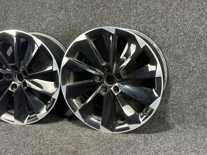 1x Alufelge 19 Zoll 8.0" 5x112 44ET Glanz Schwarz 3V0601025S Skoda Superb Iii FEL3802588754xi